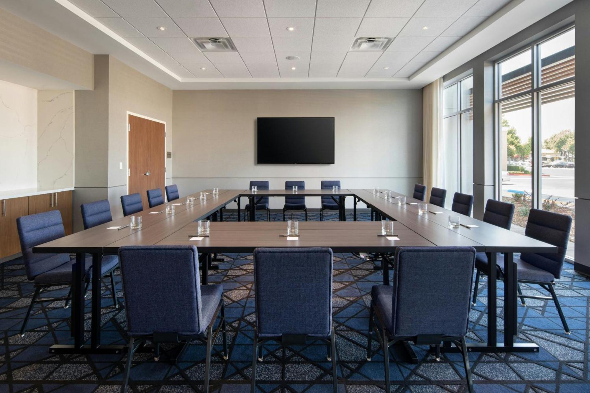 Hotel Courtyard By Marriott Fresno Clovis Esterno foto