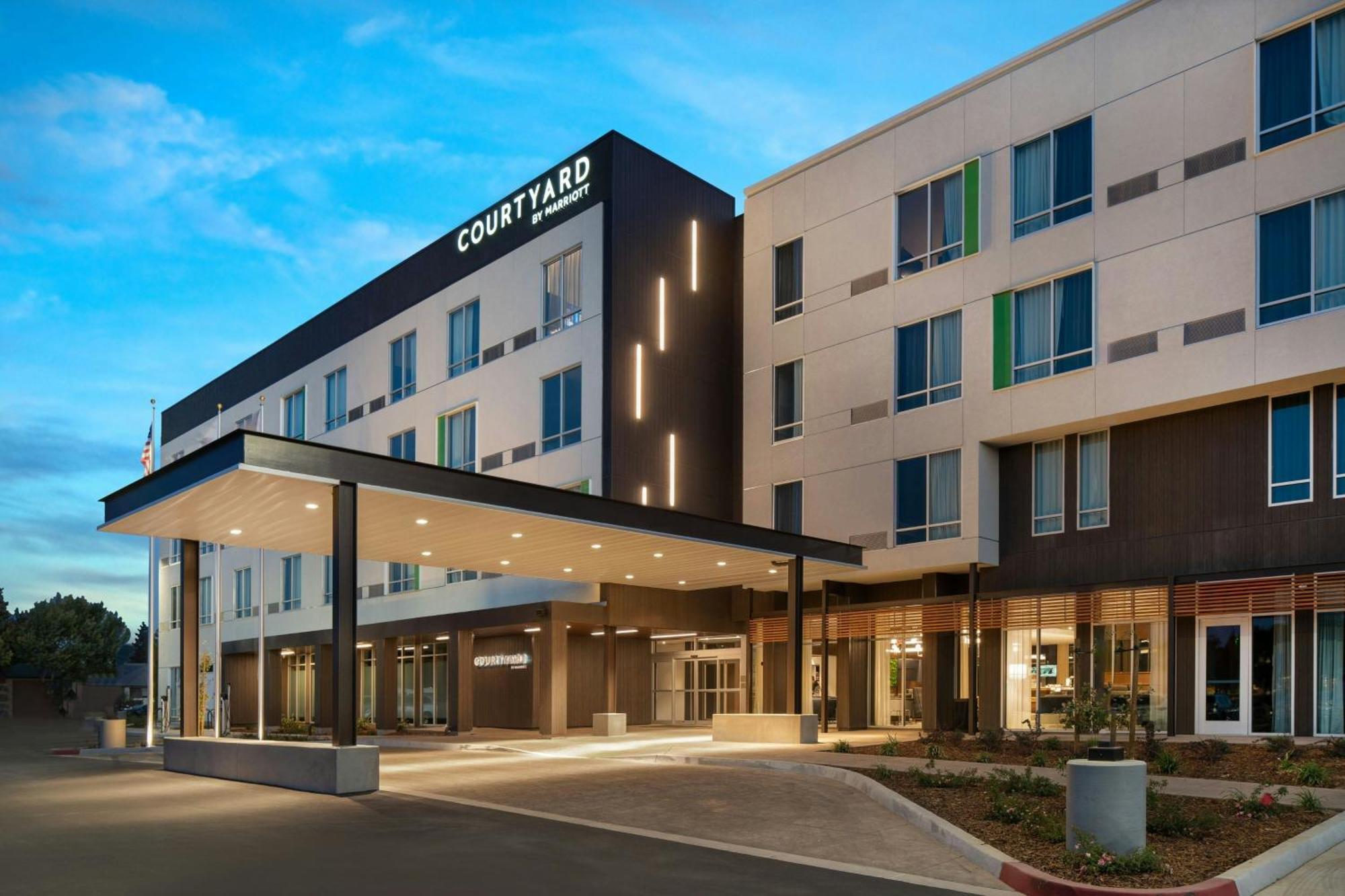 Hotel Courtyard By Marriott Fresno Clovis Esterno foto